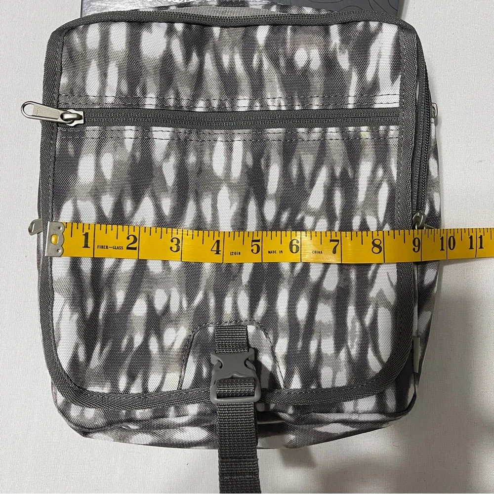 EDDIE BAUER Connect Tech Travel Bag with Adjustable Strap unisex ~ NWT